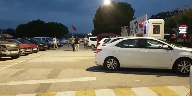 Dinlenme tesisinde düşen yorgun mermi ile yaralandı!