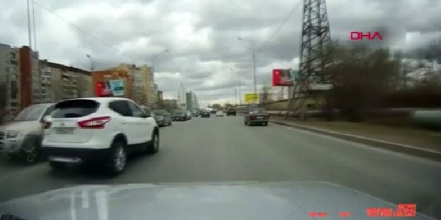 Direksiyonda baygınlık geçiren sürücü, felakete neden oldu!
