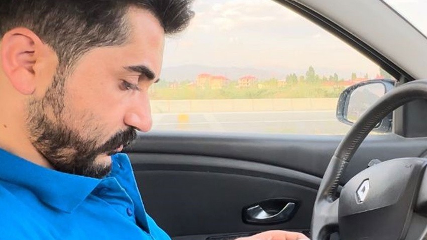 Direksiyonunda gördüğü böcek şoke etti! Sırtındaki desen ağızları açık bıraktı