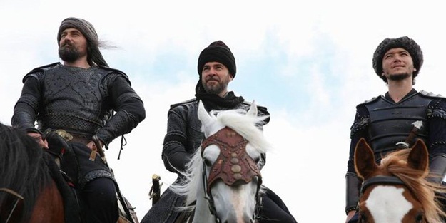 Diriliş Ertuğrul oyuncusu Engin Altan Düzyatan'dan sosyal medyayı sallayan paylaşım