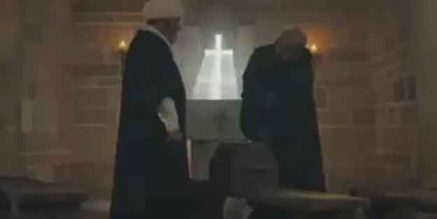 Diriliş Ertuğrul'da izleyenlerin gözleri doldu