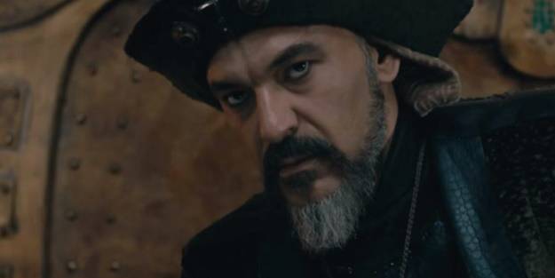 Diriliş Ertuğrul'un yıldızına büyük şok! Bodrum'daki restoranında yangın çıktı