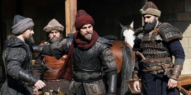 Diriliş Ertuğrul'un yıldızından Kudüs'te alkış alan sözler: En büyük hayalim İstanbul’dan Mekke’ye atla gitmek
