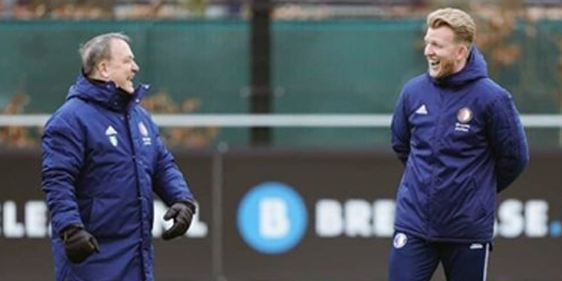 Dirk Kuyt, Advocaat'ın yardımcısı oldu