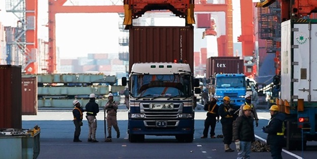 Dış açık geriledi