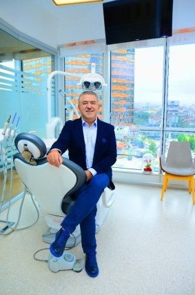 Diş eti problemleri ağız kokusuna sebep oluyor 