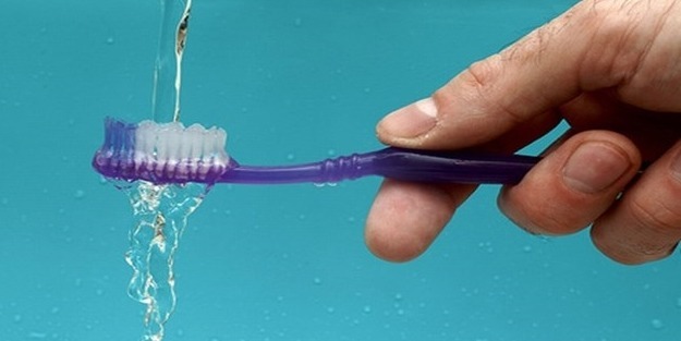 Diş fırçası kullanırken, dikkat!