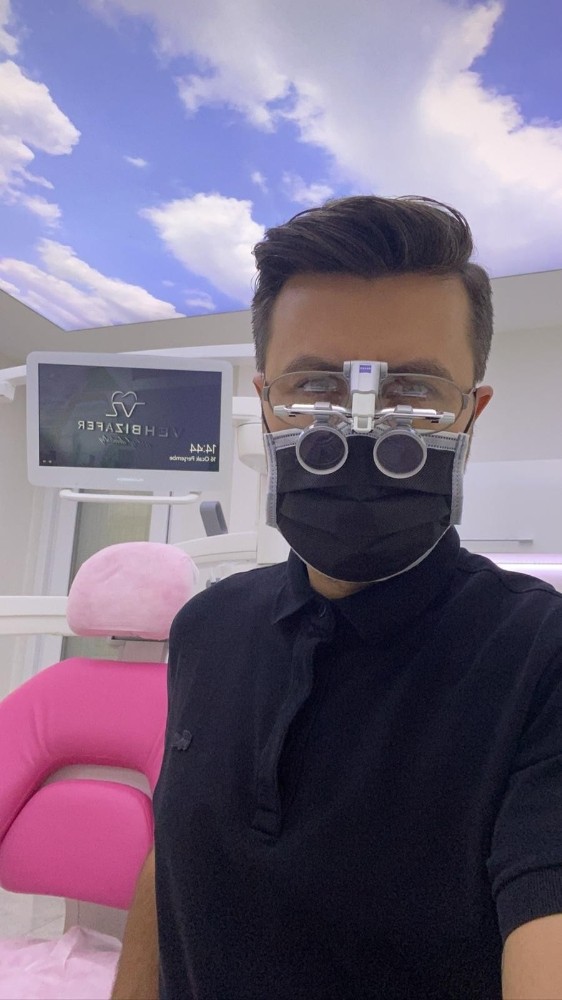 Diş Hekimi Vehbi Zafer: “Vücut sağlığı ağız hijyeninden geçer” 