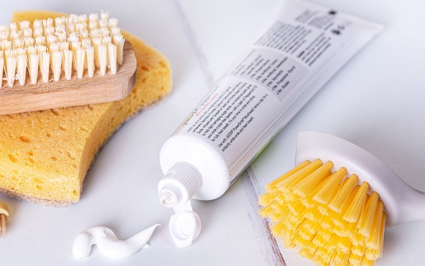 Diş macunu deyip geçmeyin! Temizlikle ilgili bildiğiniz tüm gerçekleri unutun