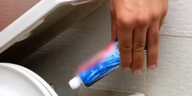 Diş macununu sifonun içine atarsanız ne olur? Evlerini temiz tutmak isteyeneler dikkat: Sırrı açıklıyoruz