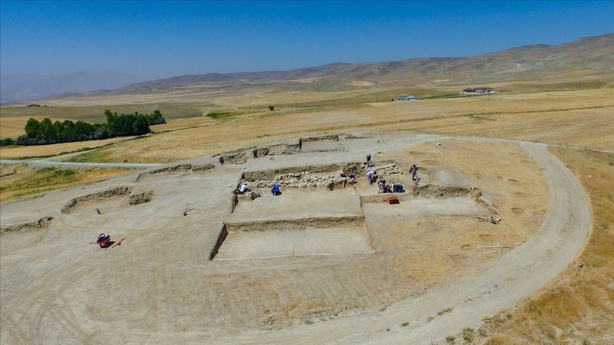 Diş taşlarından 2 bin 750 yıl önceki ölümlerin nedeni belirlenecek