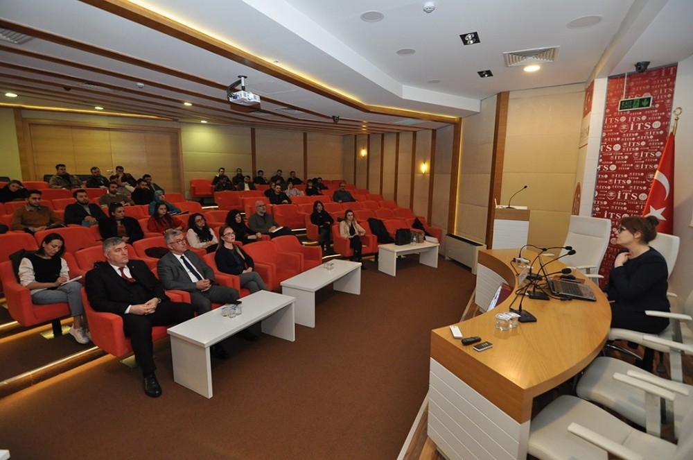 Dış ticaret bilgilendirme seminerine büyük ilgi 