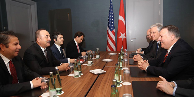 Bakan Çavuşoğlu, Mike Pompeo ile görüştü