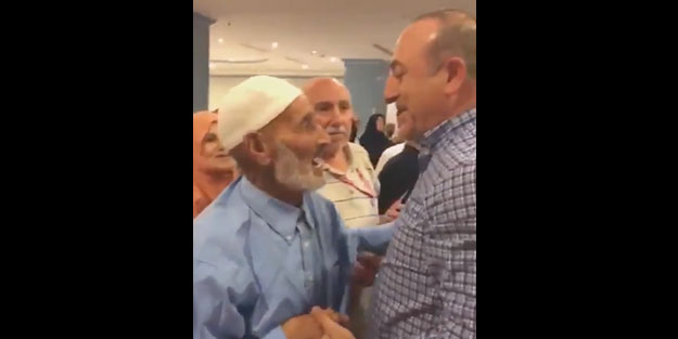 Dışişleri Bakanı Mevlüt Çavuşoğlu'na Mekke’de sevgi seli