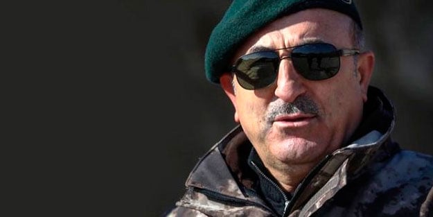 Dışişleri Bakanı Mevlüt Çavuşoğlu'nun pozu İYİ Parti'yi rahatsız etti