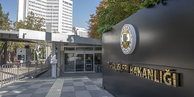 Türkiye'den Yunanistan'a tarihi ayar: Ayasofya'da secdeyi içlerine sindiremeyen Avrupa’nın şımarık çocukları