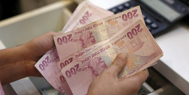 DİSK'ten asgari ücret için rekor teklif! Rakamı duyan şaşkına dönecek