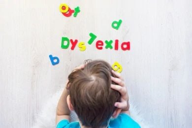 Disleksinin belirtileri! Çocuklarınız bunları karıştırıyorsa dikkat