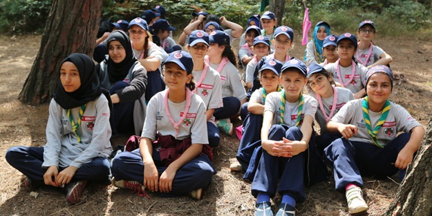 Diyabetli öğrenciler İzcilik kampına katıldı