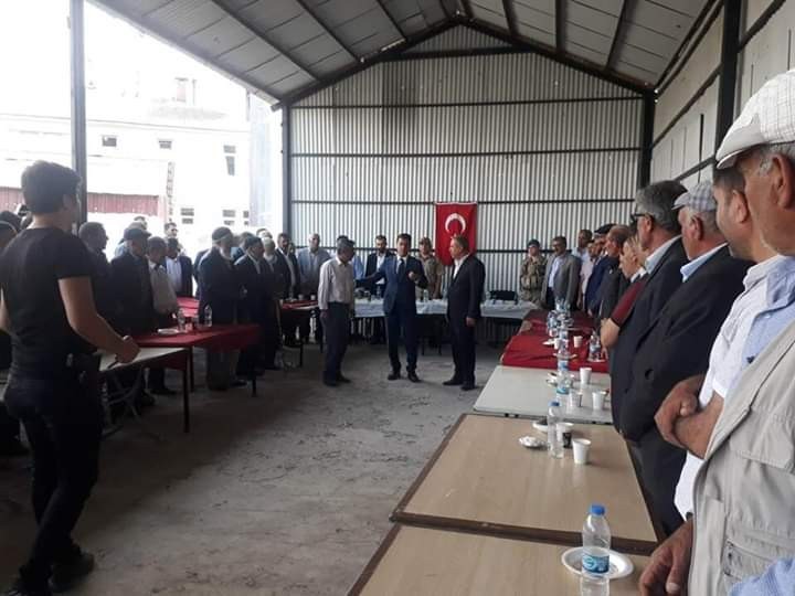 Diyadin’de 40 kişinin karıştığı taşlı sopalı kavganın ardından barış sağlandı 