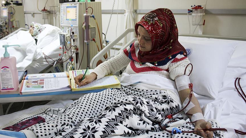 'Diyalize değil okula geliyorum'