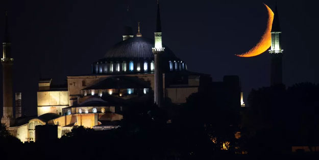 Diyanet Ayasofya için saat verdi