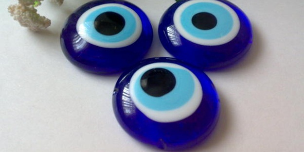 Nazar boncuğu caiz mi?