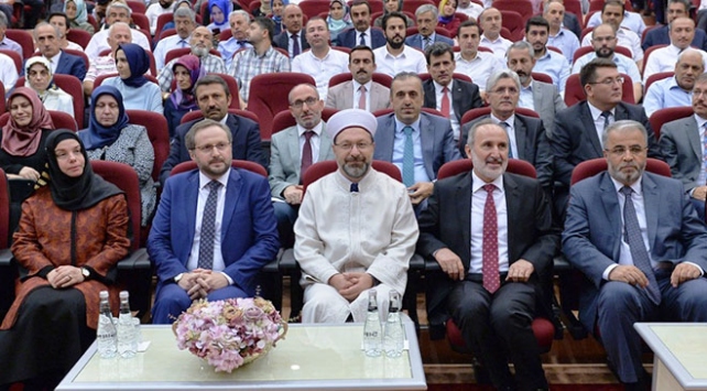 Diyanet İşleri Başkanı Ali Erbaş: Bayramları aslına rücu ettirmeliyiz