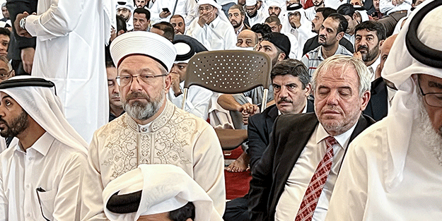 Ali Erbaş, Yusuf el-Karadavi'nin cenazesine katıldı