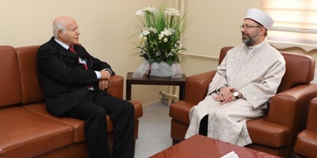 Diyanet İşleri Başkanı Ali Erbaş'tan Cem Vakfı'na ziyaret! Birlik mesajı verdiler