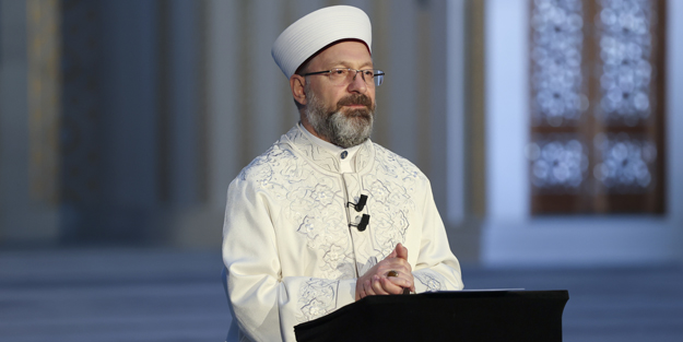 Diyanet İşleri Başkanı Ali Erbaş'tan 'üç aylar' paylaşımı