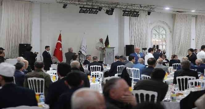 Diyanet İşleri Başkanı Erbaş, Brüksel'deki Türk STK'lar ile iftar yaptı