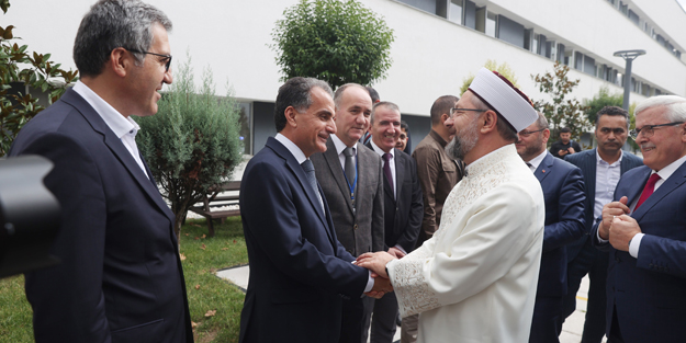 Diyanet İşleri Başkanı Erbaş: Cami temeli atılmayan üniversite neredeyse kalmadı