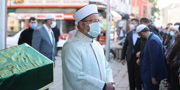 Diyanet İşleri Başkanı Erbaş cenaze namazına katıldı