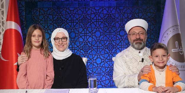 Diyanet İşleri Başkanı Erbaş: 'Çocuklarımız yalan söylediğimize hiç şahit olmayarak büyüsünler'