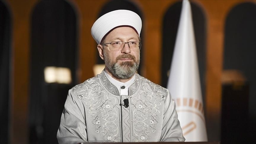 Diyanet İşleri Başkanı Erbaş: Cuma namazından önce bütün camilerde Kudüs için Kur'an-ı Kerim okunacak