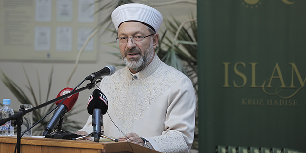 Diyanet İşleri Başkanı Erbaş: Hadis ilmine sahip çıkmamız gerekiyor