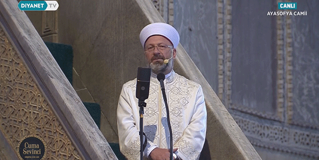 Diyanet İşleri Başkanı Erbaş ilk hutbeyi böyle irad etti