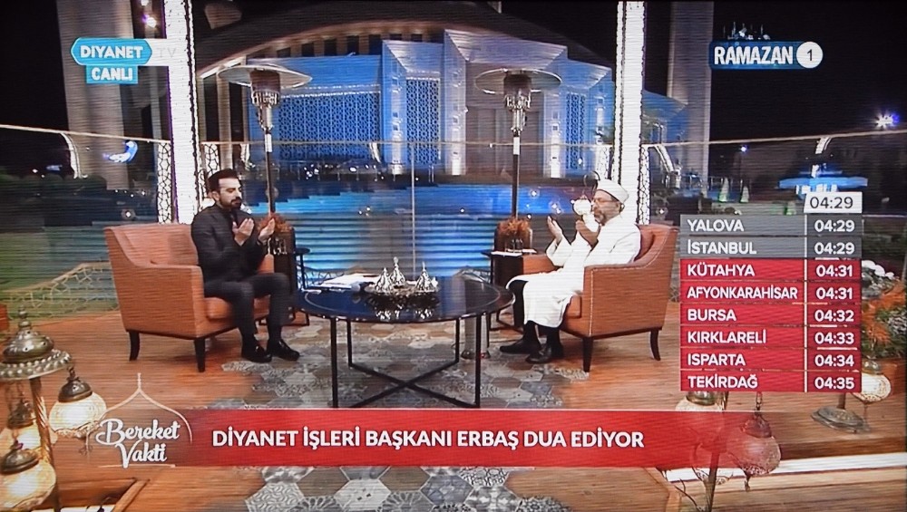 Diyanet İşleri Başkanı Erbaş, ilk sahurda Diyanet TV’nin konuğu oldu 