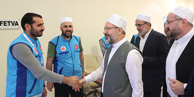 Diyanet İşleri Başkanı Erbaş Mekke'de!