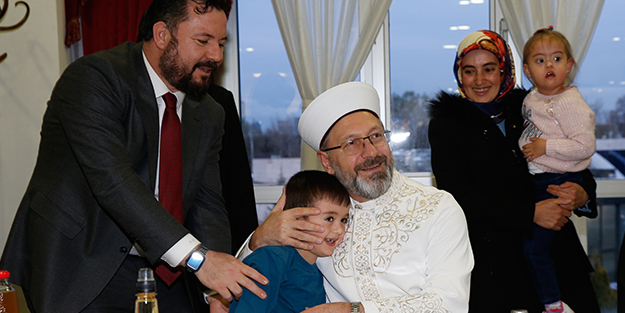 Diyanet İşleri Başkanı Erbaş: Önce sağlam bina sonra tevekkül!