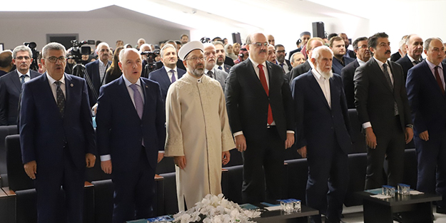 Diyanet İşleri Başkanı Erbaş, Uluslararası Serahsi Sempozyumuna katıldı