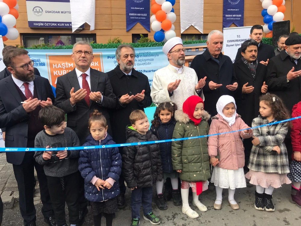 Diyanet İşleri Başkanı Erbaş, Üsküdar’da Kur’an Kursu açılışına katıldı 