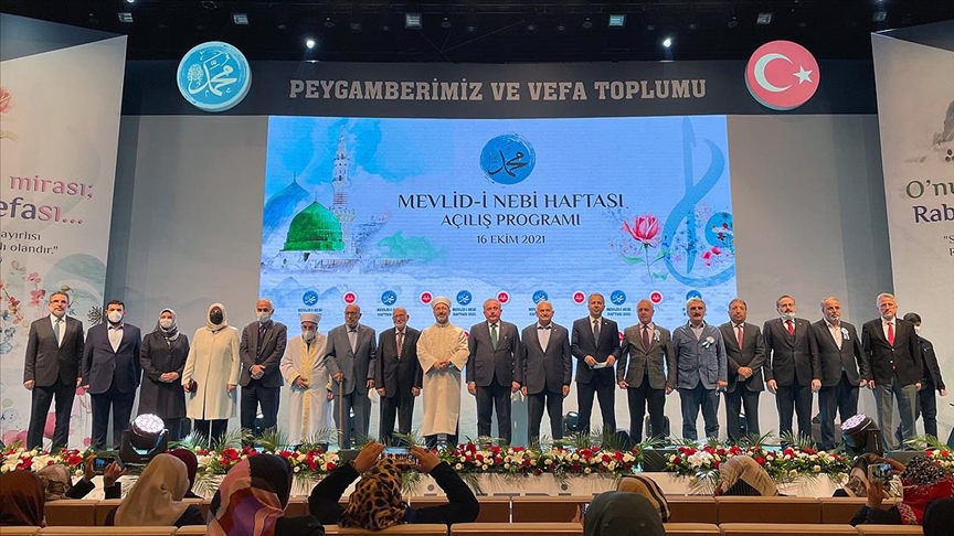 Diyanet İşleri Başkanı Erbaş: Yaşadığımız çağda unutulmaya yüz tutan vefa konusunu yeniden hatırlayacağız