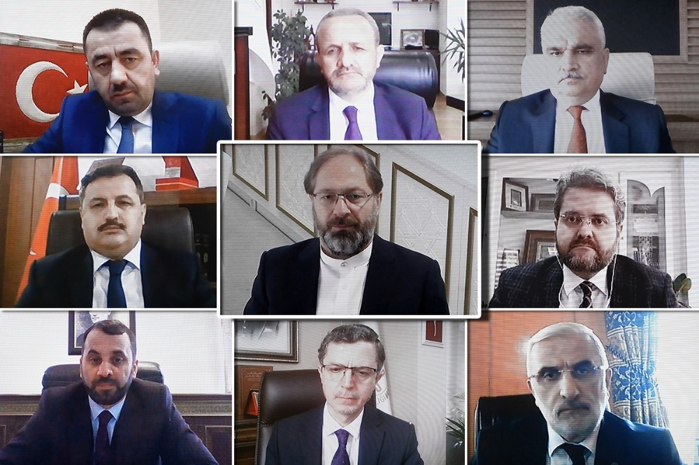Diyanet İşleri Başkanı Erbaş, yeni atanan il müftüleriyle görüştü 