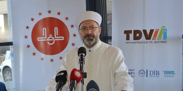 Diyanet İşleri Başkanı Erbaş'tan tepki: İkiyüzlü davranıyorlar
