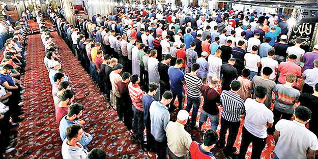 Diyanet İşleri Başkanlığı’ndan online Cuma namazı açıklaması