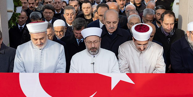 Diyanet İşleri eski Başkanı son yolculuğuna uğurlandı