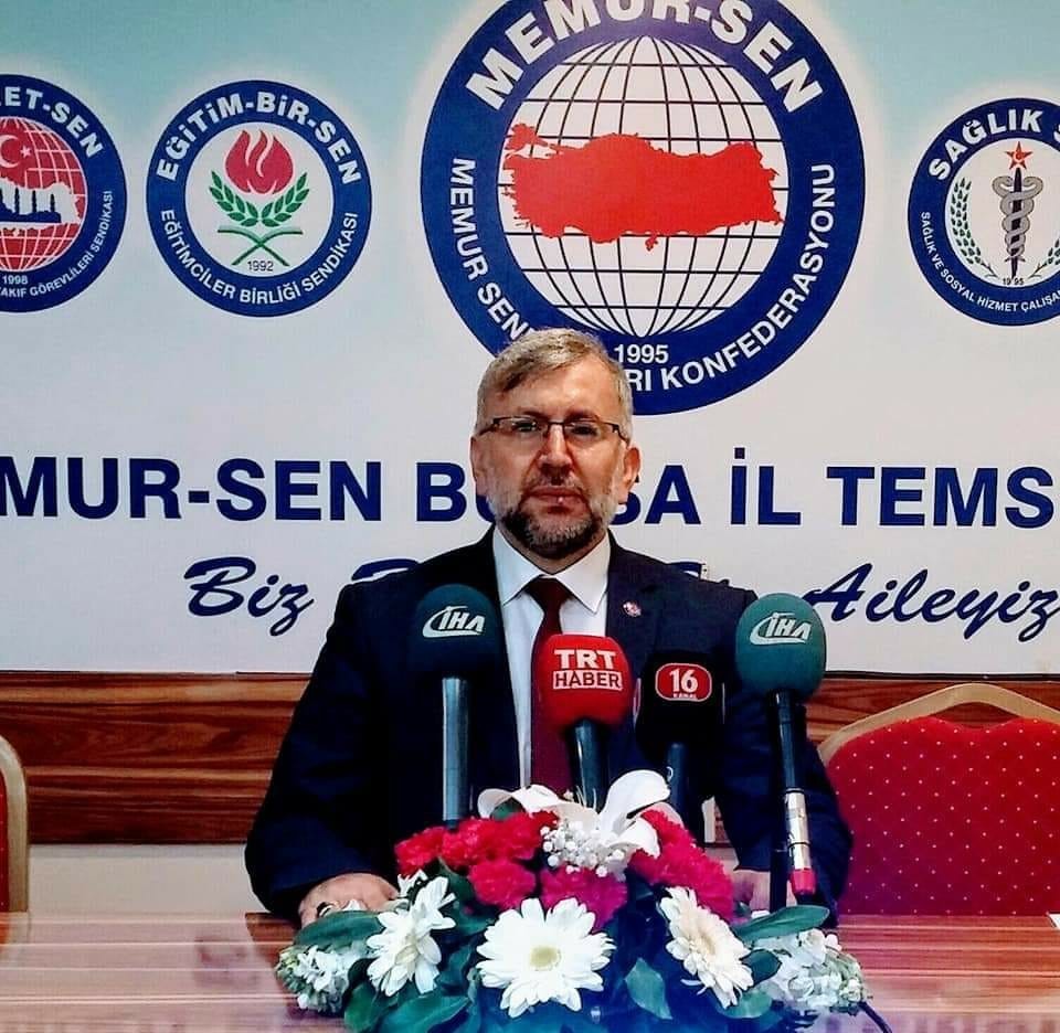 Diyanet-Sen Bursa 1 ve 2 No’lu şubelerden meydan açıklaması 