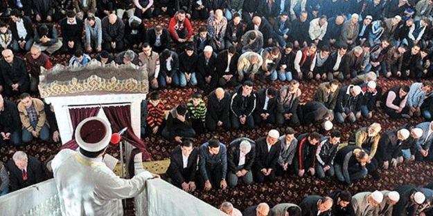 Diyanet'in cuma hutbesi azılı İslam düşmanlarını rahatsız etti